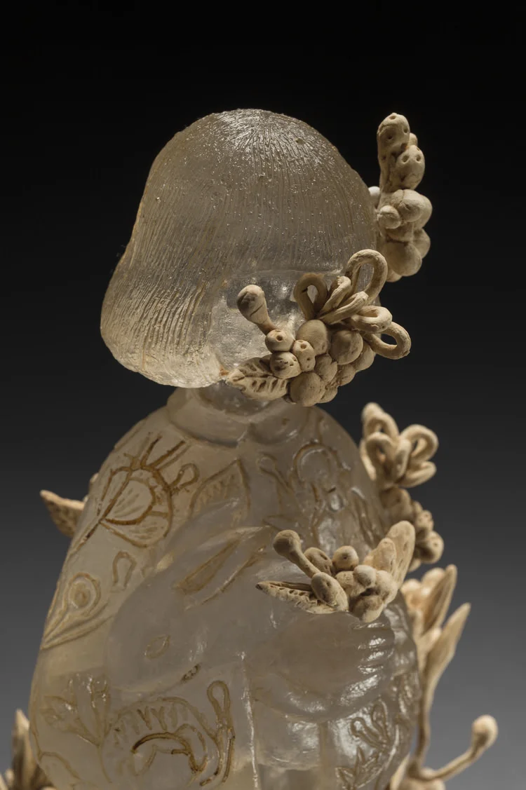 Meng Du, One Day, 2016; Kiln-formed glass, tea, stone clay. All images © Meng Du