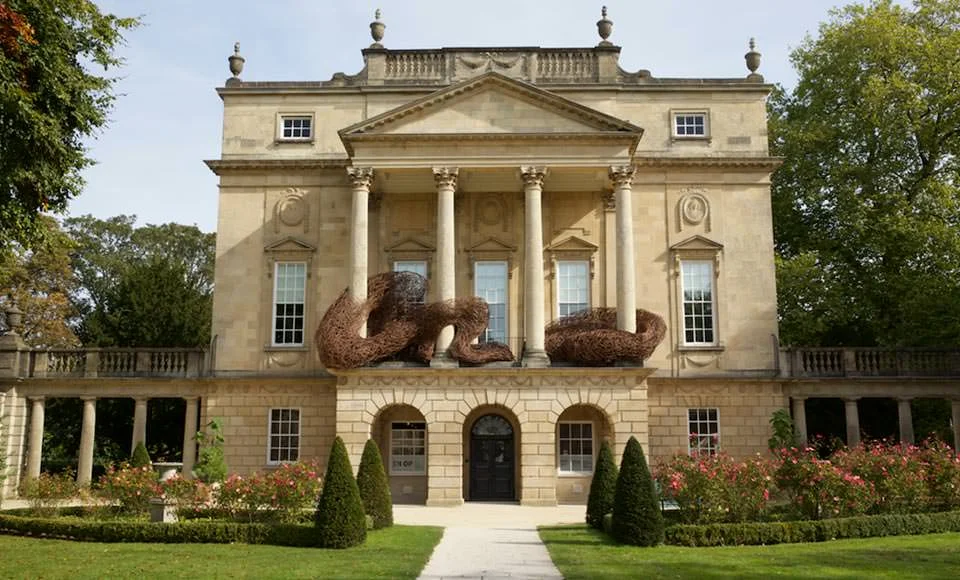 'Murmuration', The Holburne Museum, Bath, 2015, Flanders Red willow nicksmithphotography.com