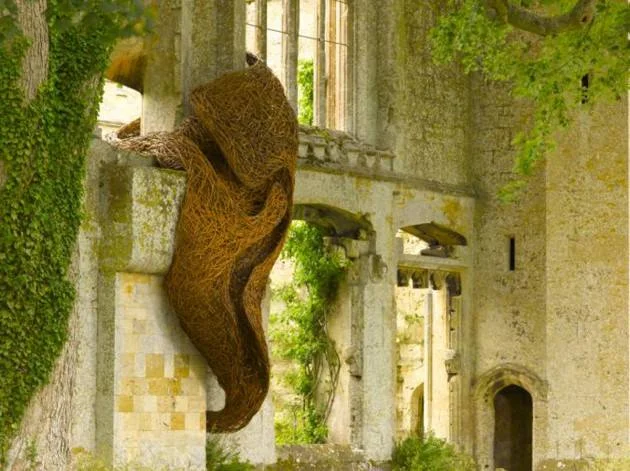 'Form of Intrigue' for Sotheby's exhibition, 'Material Worlds', Sudeley Castle, Flanders Red willow, 2011 Photo courtesy of Sotheby's