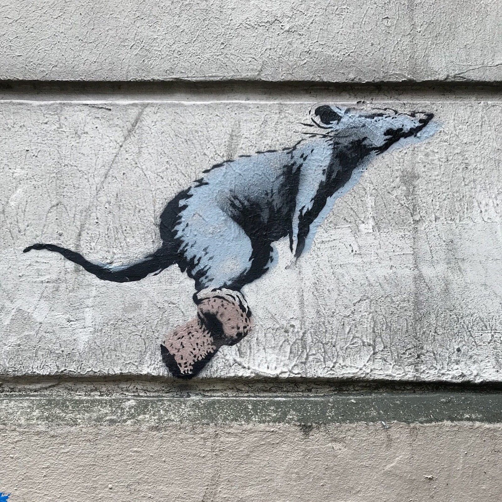 Banksy, image © @WhereTheresWalls