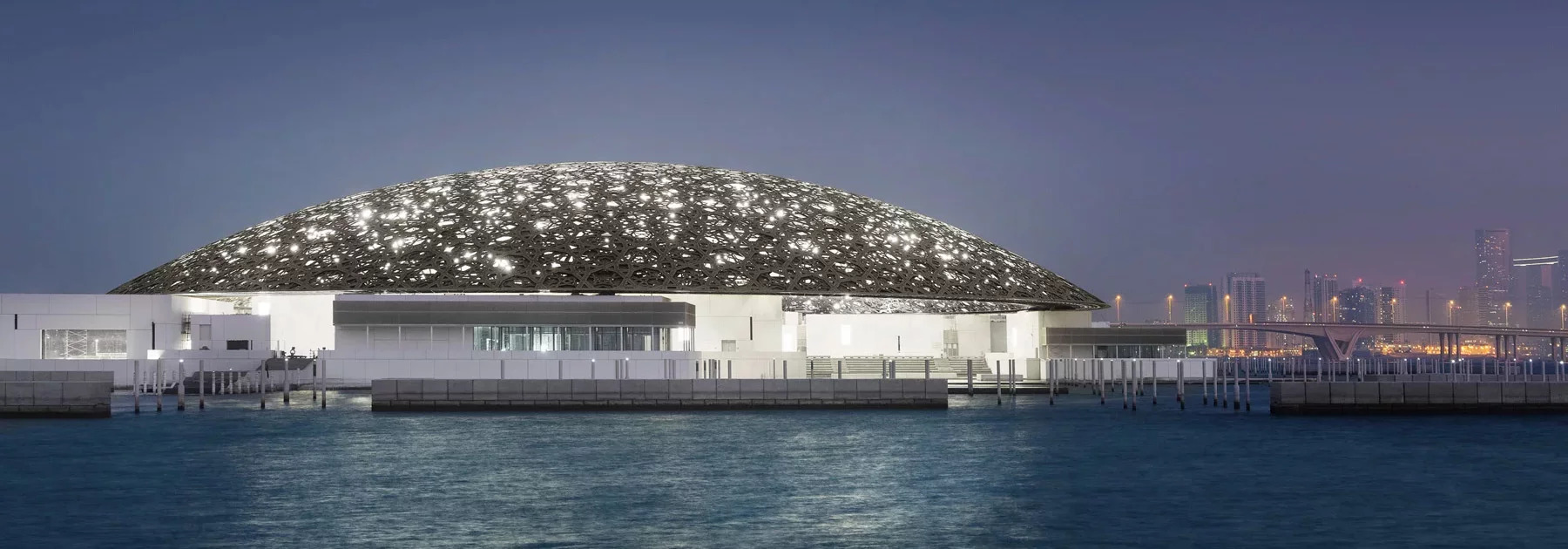 Gli austriaci che hanno realizzato la cupola del Louvre di Abu Dhabi annunciano l'insolvenza dopo il rifiuto del museo a onorare completamente la parcella