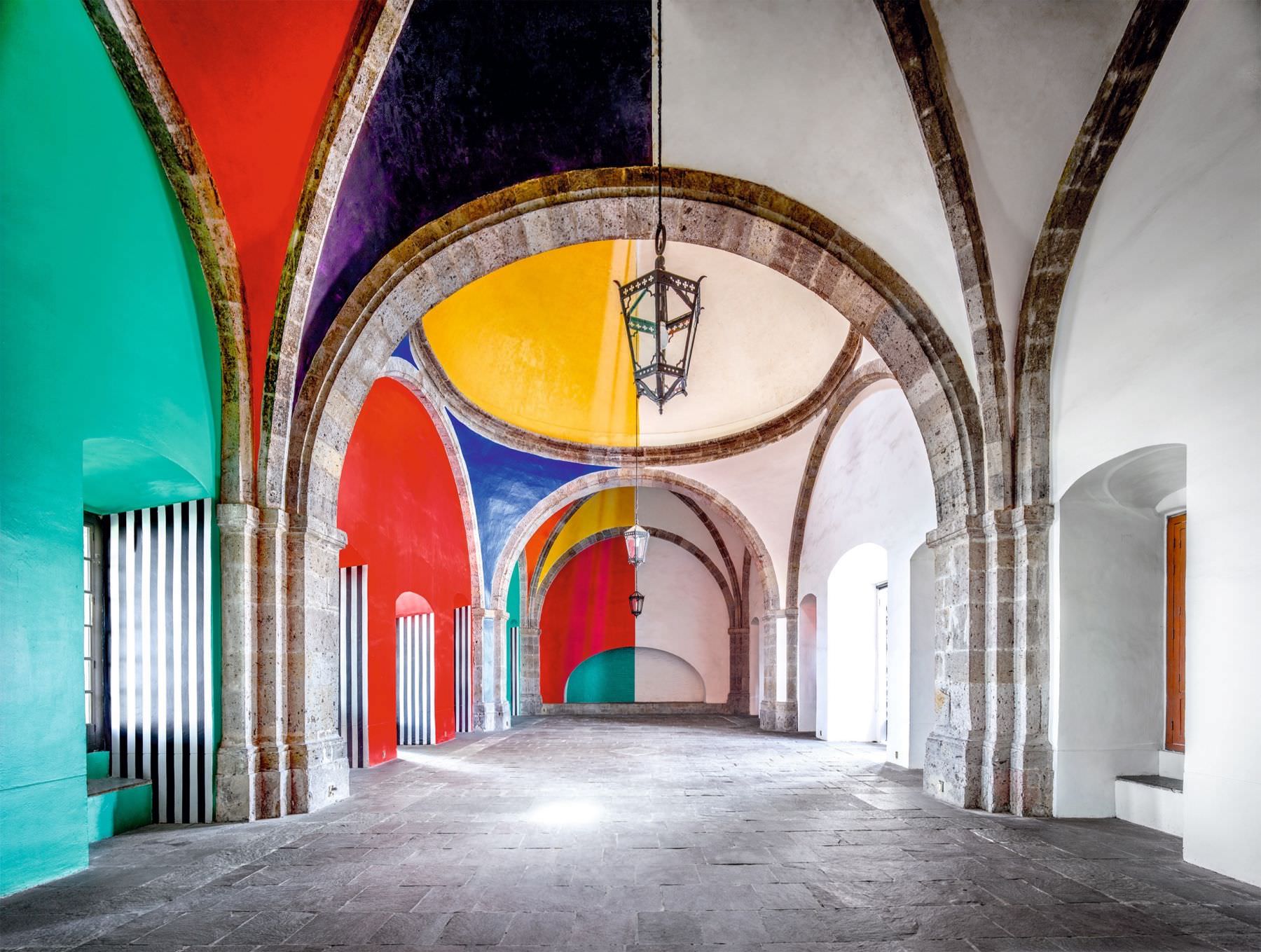 hospice cabañas cappella tolsá dal lavoro in situ di daniel buren guadalajara I, 2015