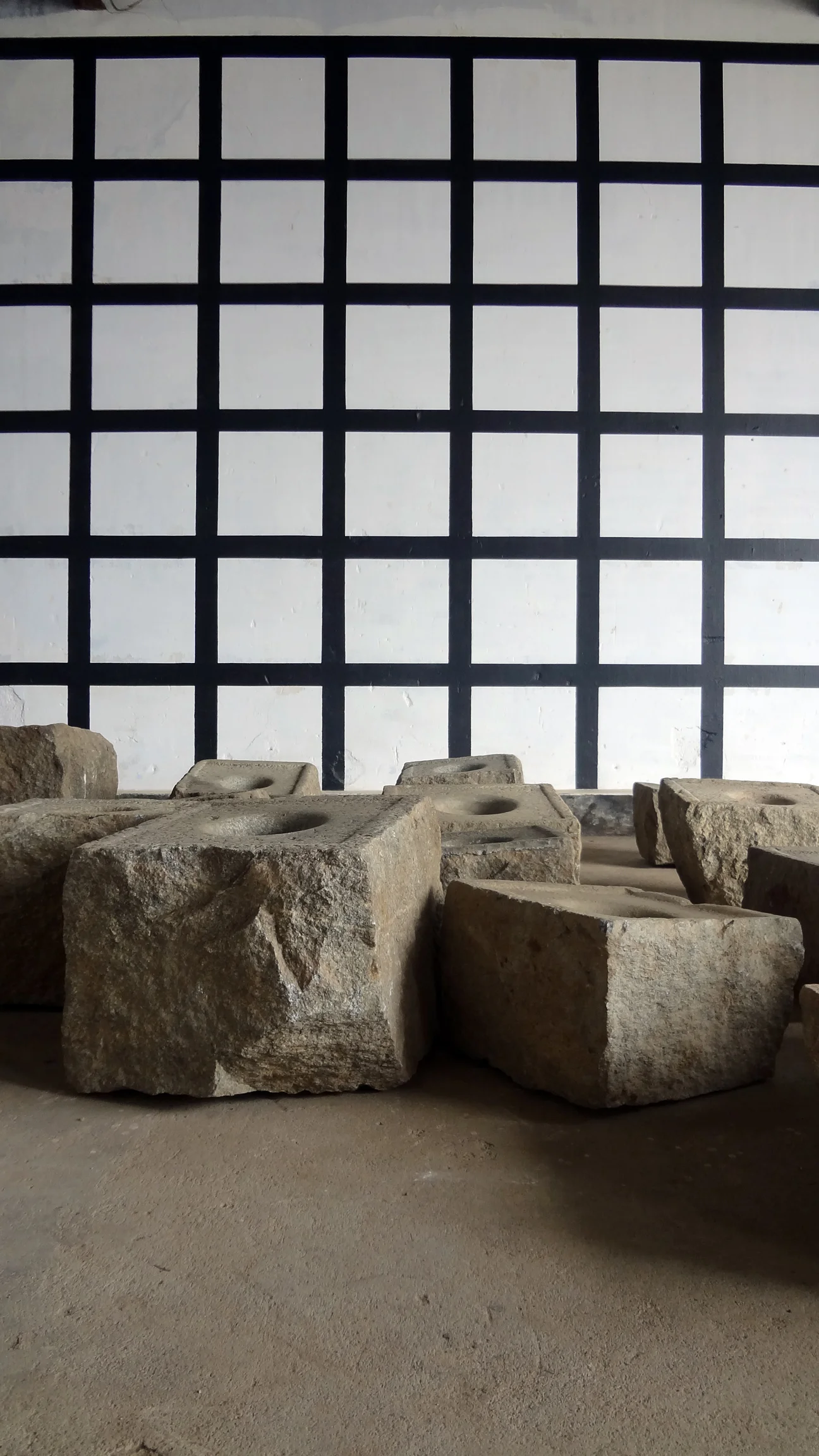 Sheela Gowda; Stopover, 2012 (dettaglio); In collaborazione con Christoph Storz. Courtesy dell’artista. Foto: Sheela Gowda