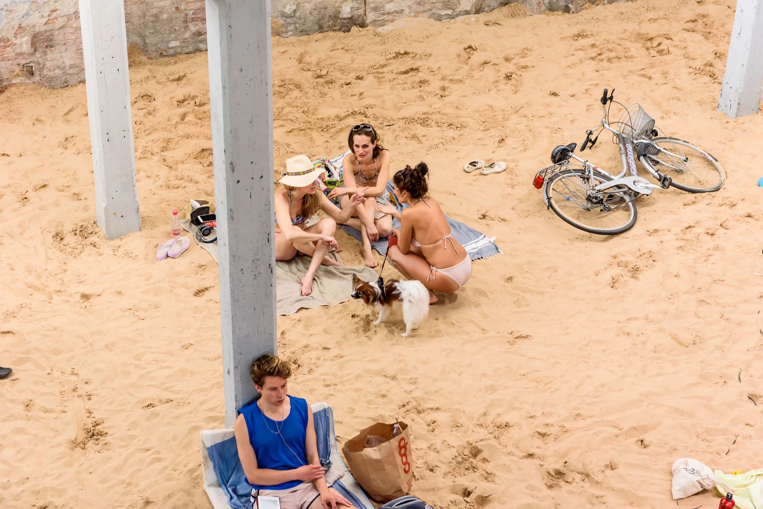 Pavilion of LITHUANIA, Sun & Sea (Marina). Photo by: Andrea Avezzù. Courtesy: La Biennale di Venezia