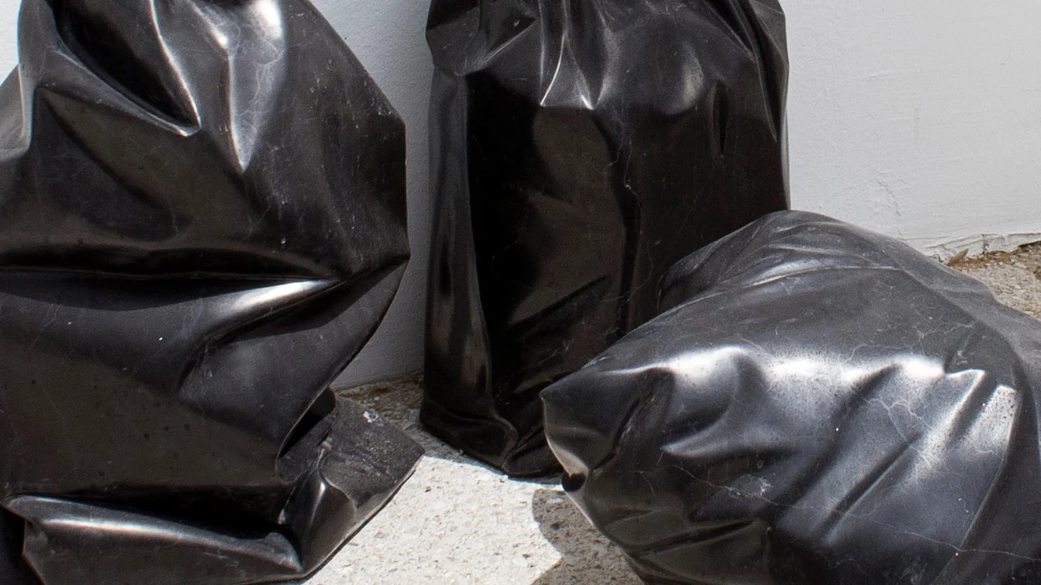 Andreas Lolis , Untitled, 2018. Marble. Photo by: Francesco Galli (particolare). Courtesy: La Biennale di Venezia