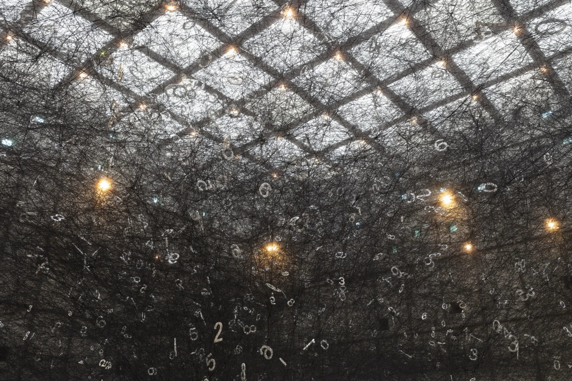 chiharu-shiota-counting-memories-04