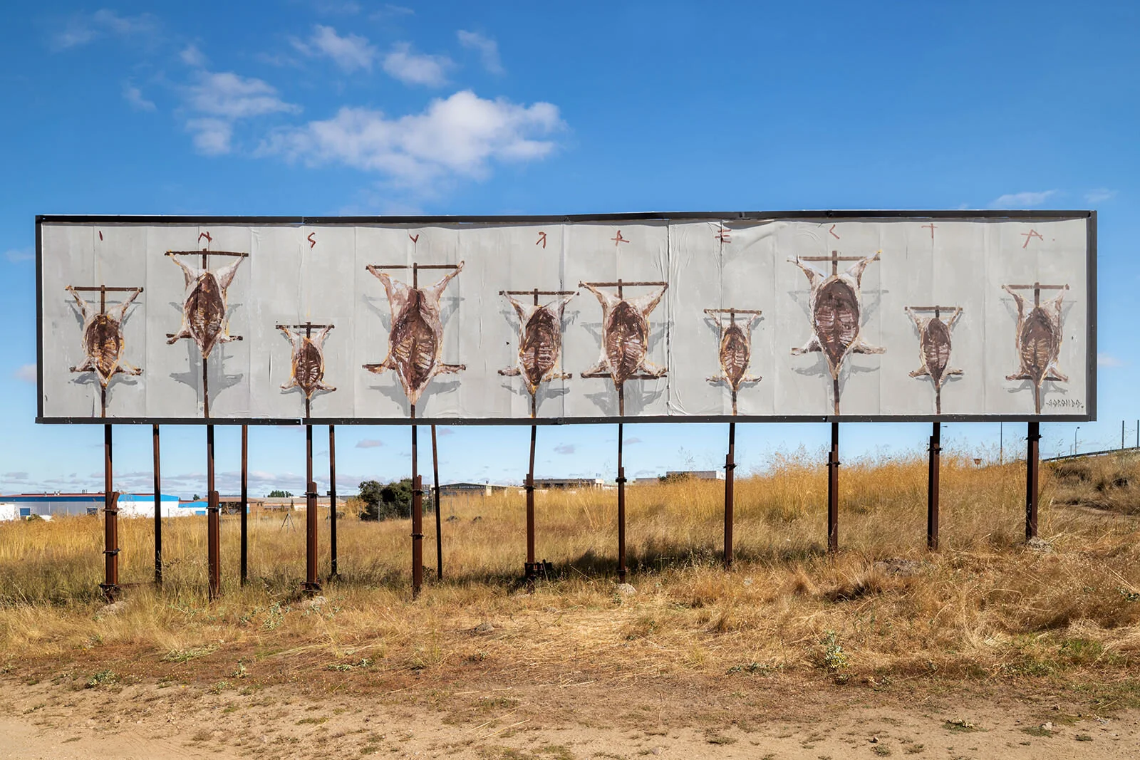 "Insurrecta": Gonzalo Borondo usa i cartelloni pubblicitaria per  trasformare una città spegnola in un museo a cielo aperto