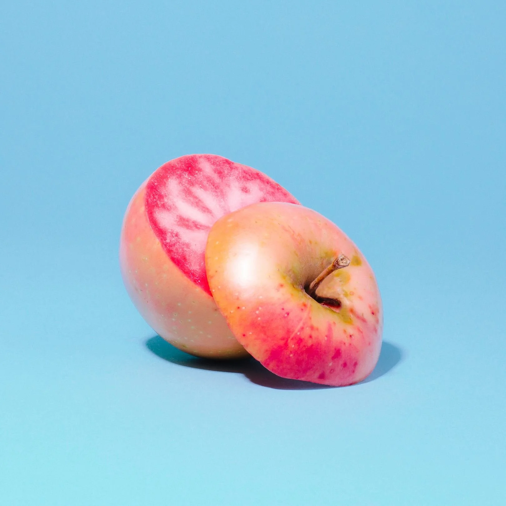Pink Pearl © 2021 William Mullan. All images courtesy of the artist and Hatje Cantz