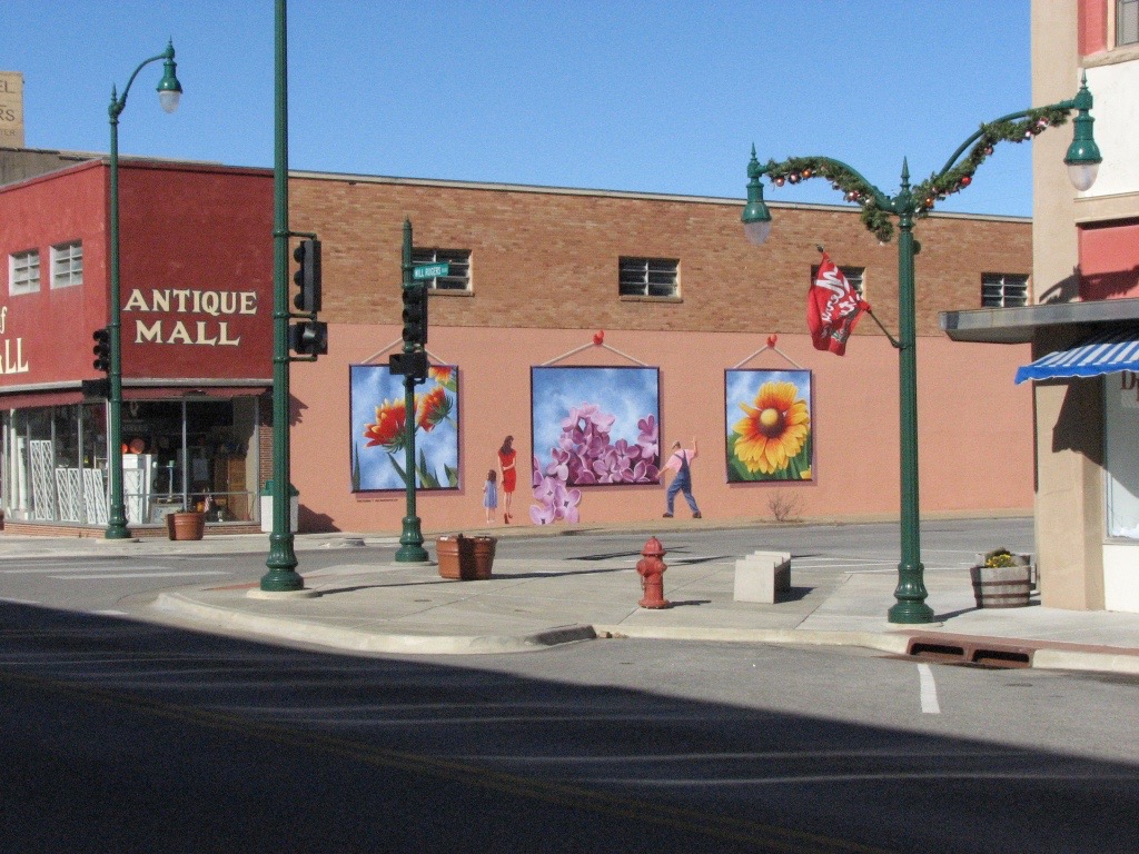 exterior-wall-graphic-painted-flowers-claremore.jpg