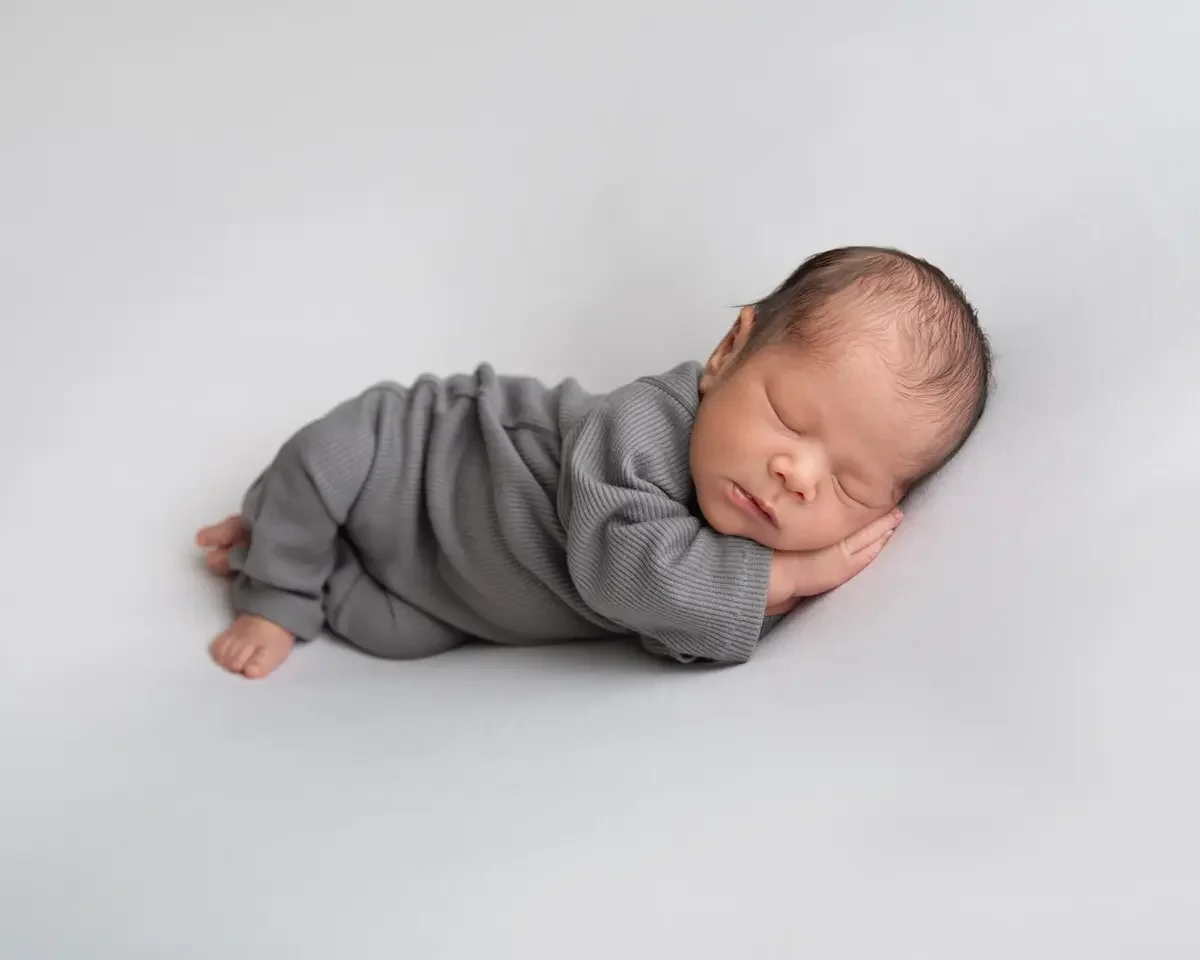 Los Angeles Newborn Photography (2).webp