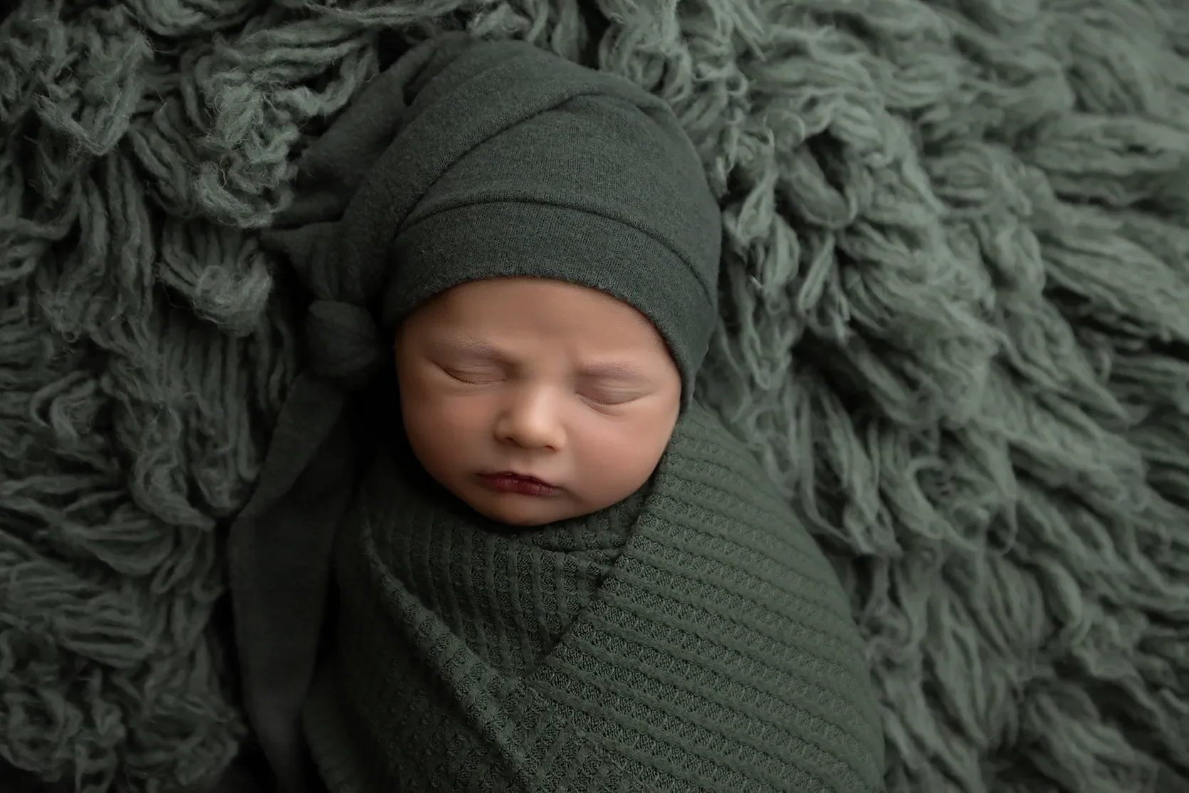 Best Glendale newborn photographer