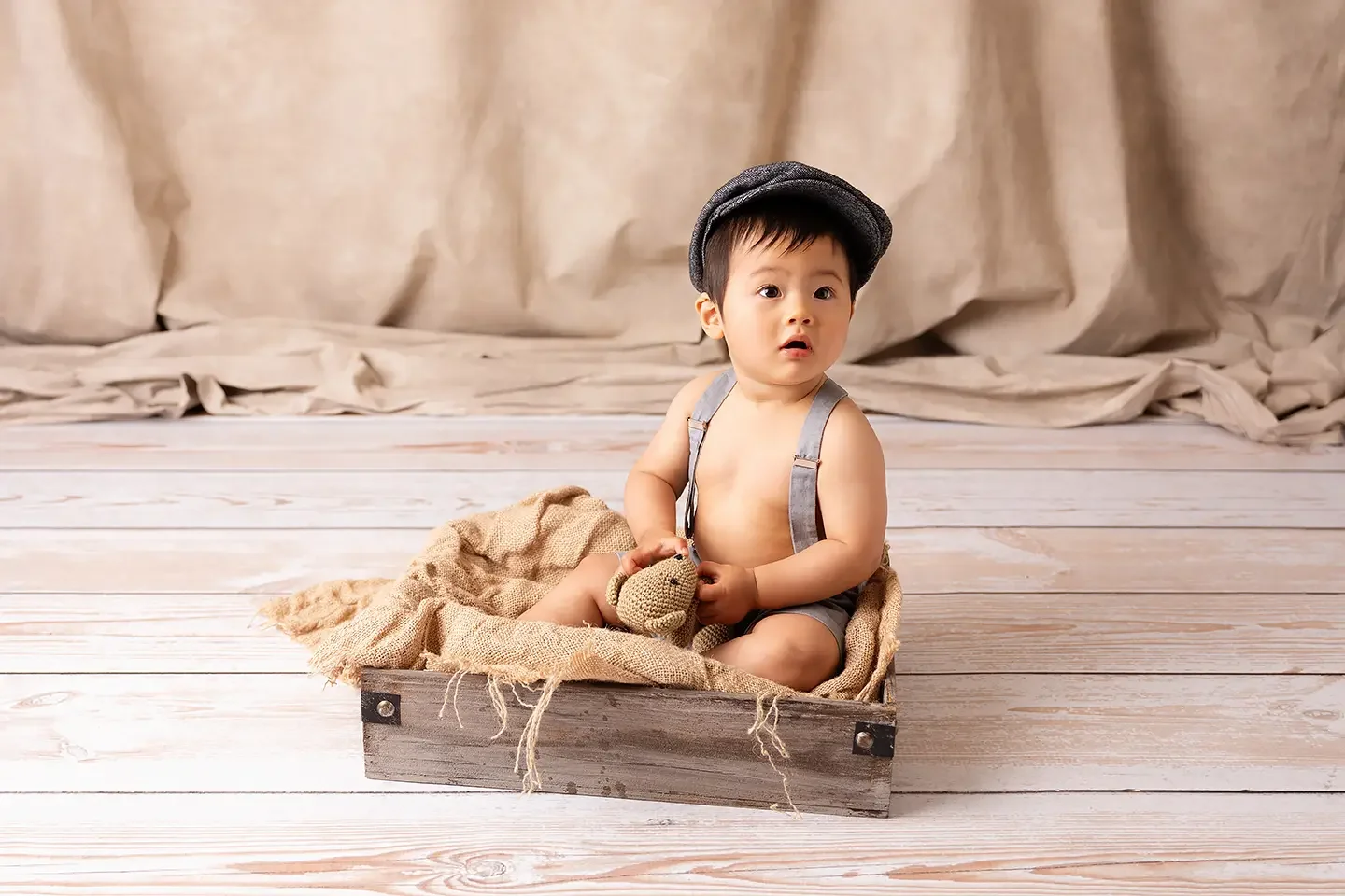What Should My Baby Wear for First Birthday Photos Los Angeles?