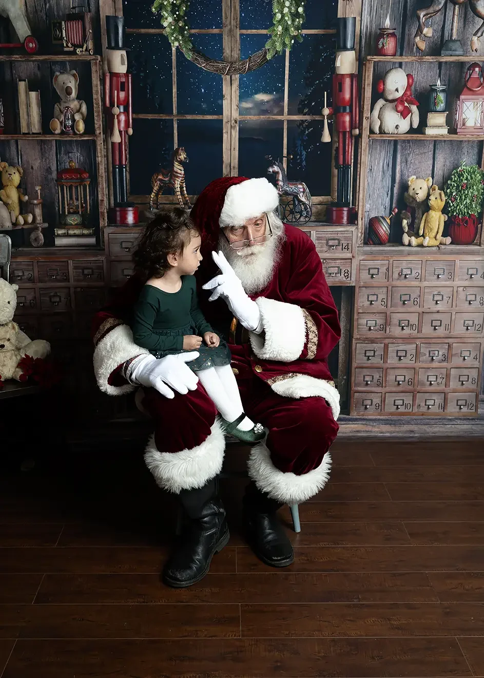 What Questions Should I Ask Before Booking Santa Photos?