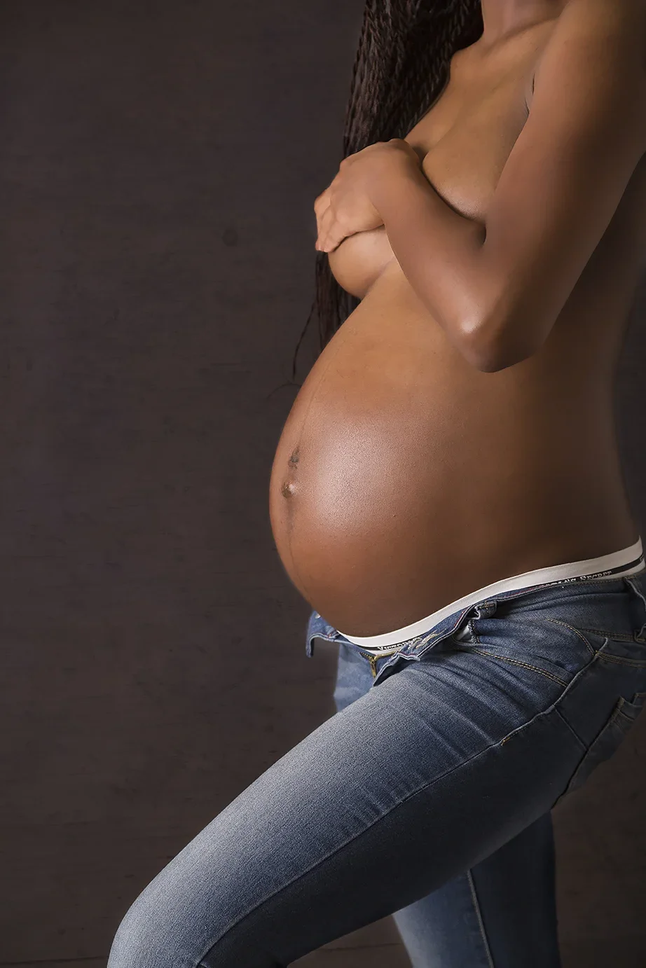 How to Prepare for a Maternity Photoshoot: 7 Tips for Beautiful Pregnancy Portraits