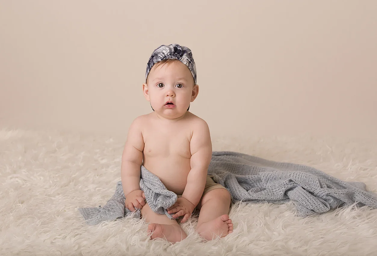 Sitting Baby Milestone Photos in Los Angeles