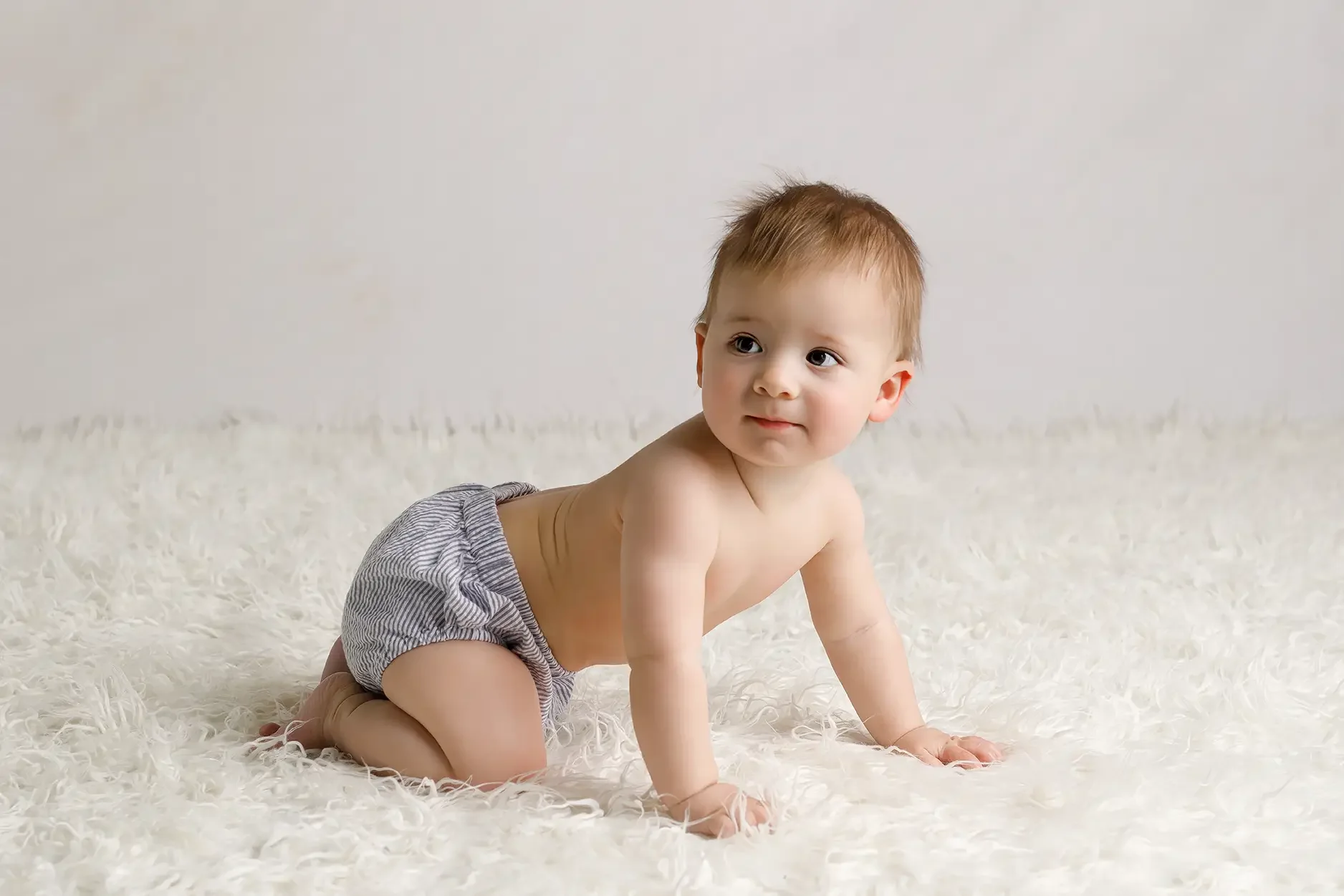 When Can My Baby Have Sitting-Up Photos?