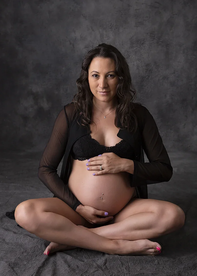 best-time-for-maternity-photos-los-angeles.webp