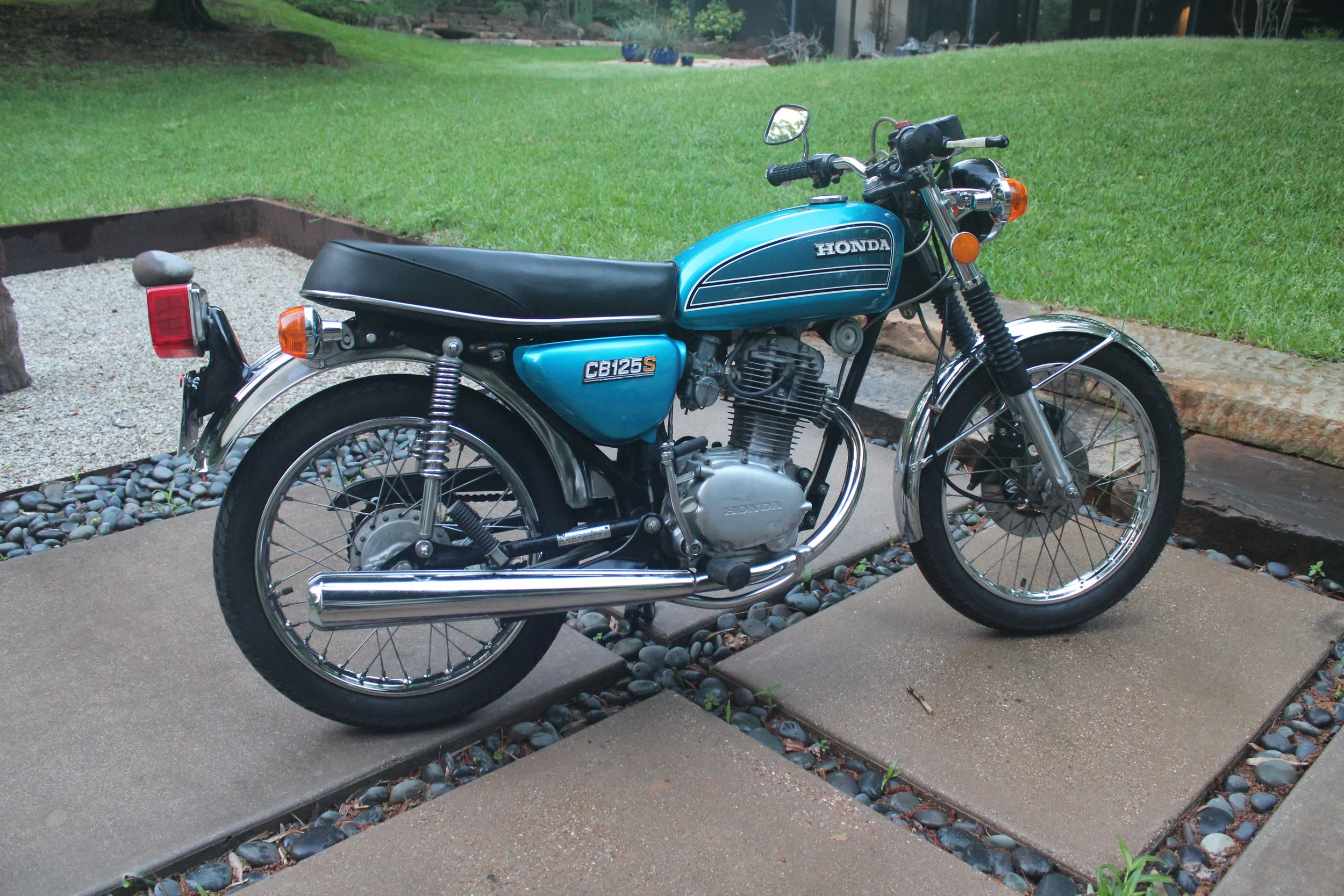  Priscilla, a 1975 CB125 5 speed getting a revival. 