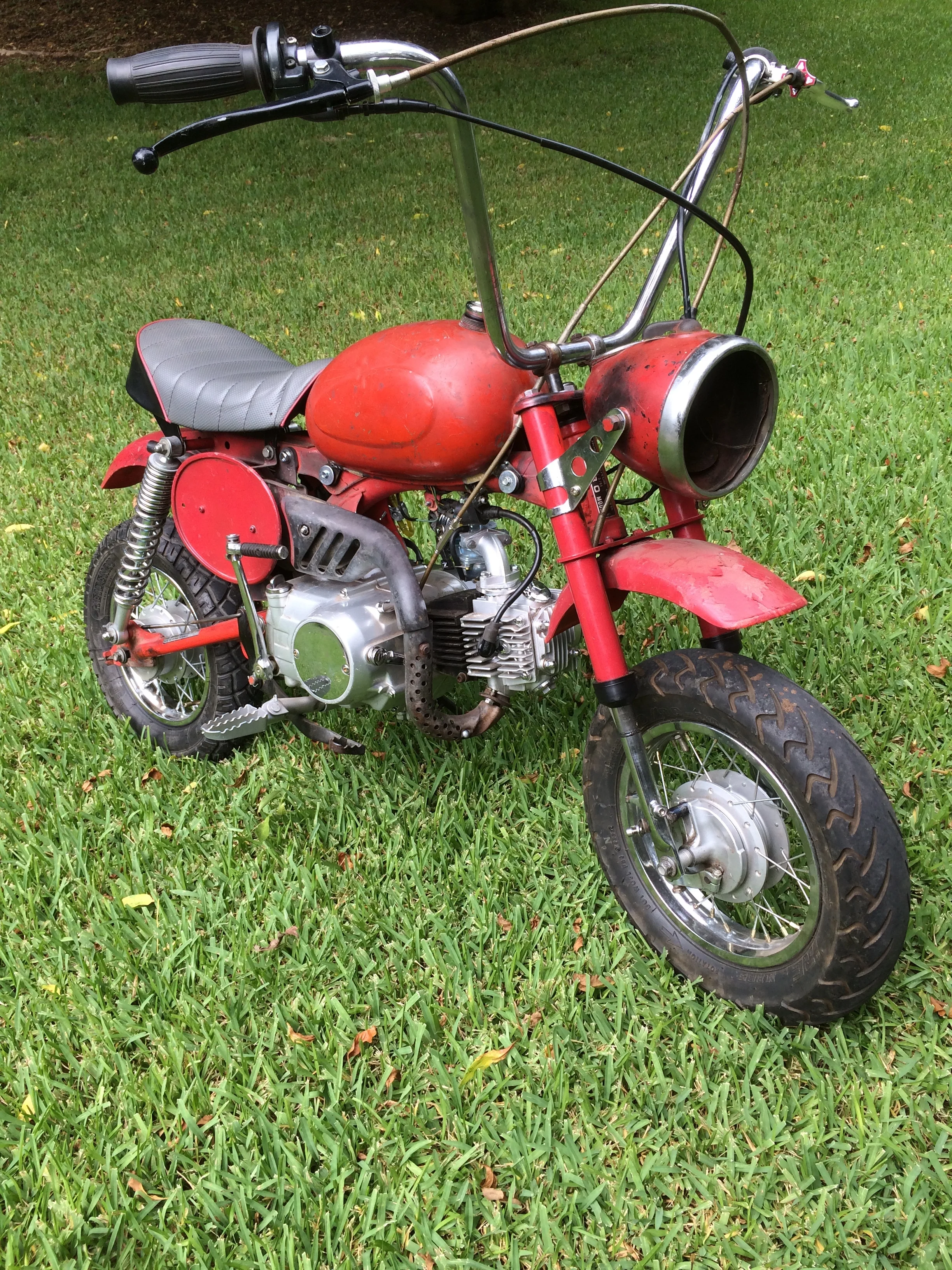  My buddy Ben’s Z50. He had most of the parts, but did not have the mounting tabs or plumbing worked out on the tank. The front fork was switched out, CRF50 wheels were fitted, an unknown headlight bucket that has since been filled was added, the ele