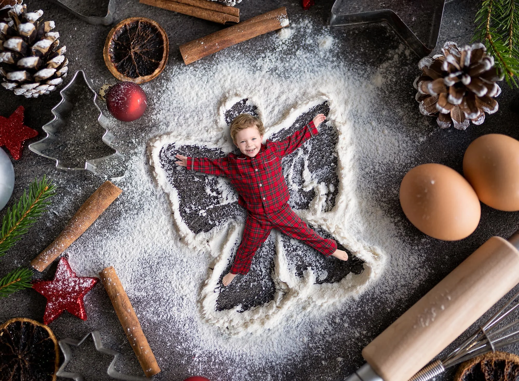 2021-08-holiday-mini-session-toddler-boy.jpg