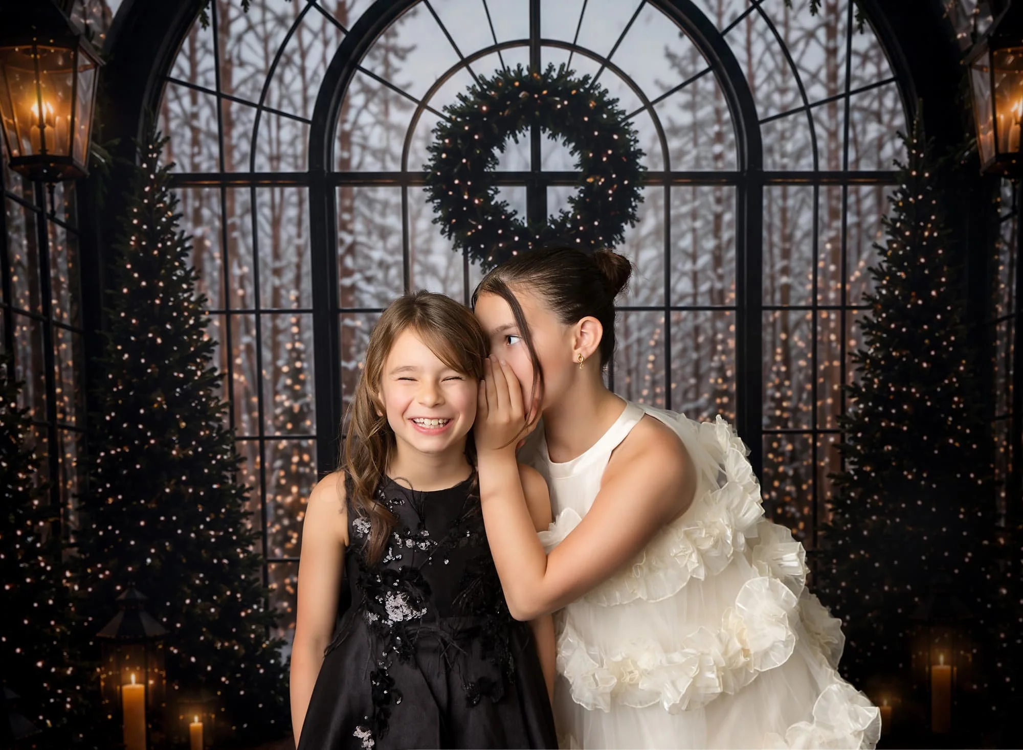 7-sisters-candid-laughing-christmas-mini-session.jpg