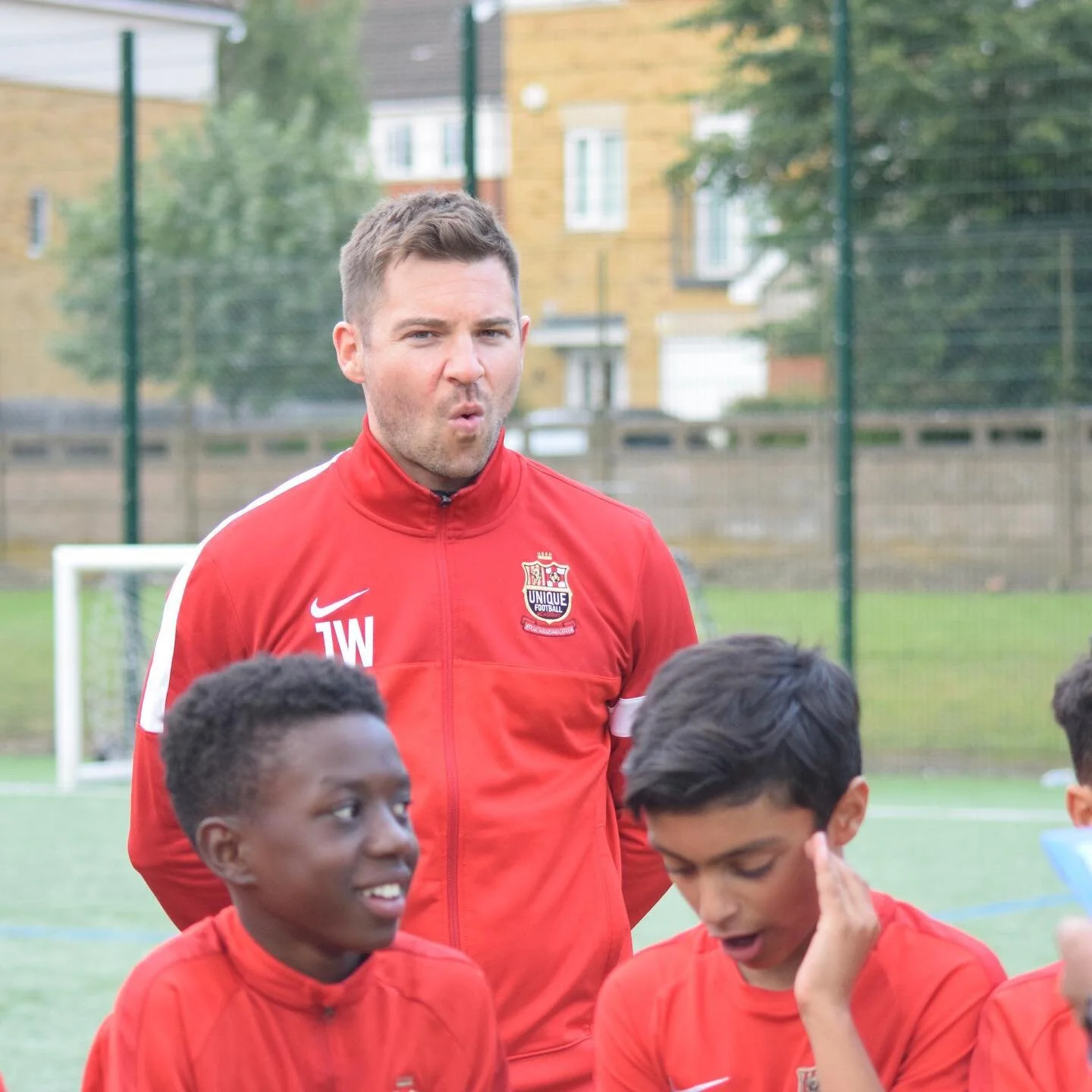 Someone said tonight’s first night back to training …….. π¬πΊπ»
.
.
Summer breaks over, we back to bizzπ¨ π
.
.
Don’t be late lads β° 
.
.
@mr_syers / @yayo_ai / @jamie_unique1 / @olliebennett97 & Prings alllll in tonigh