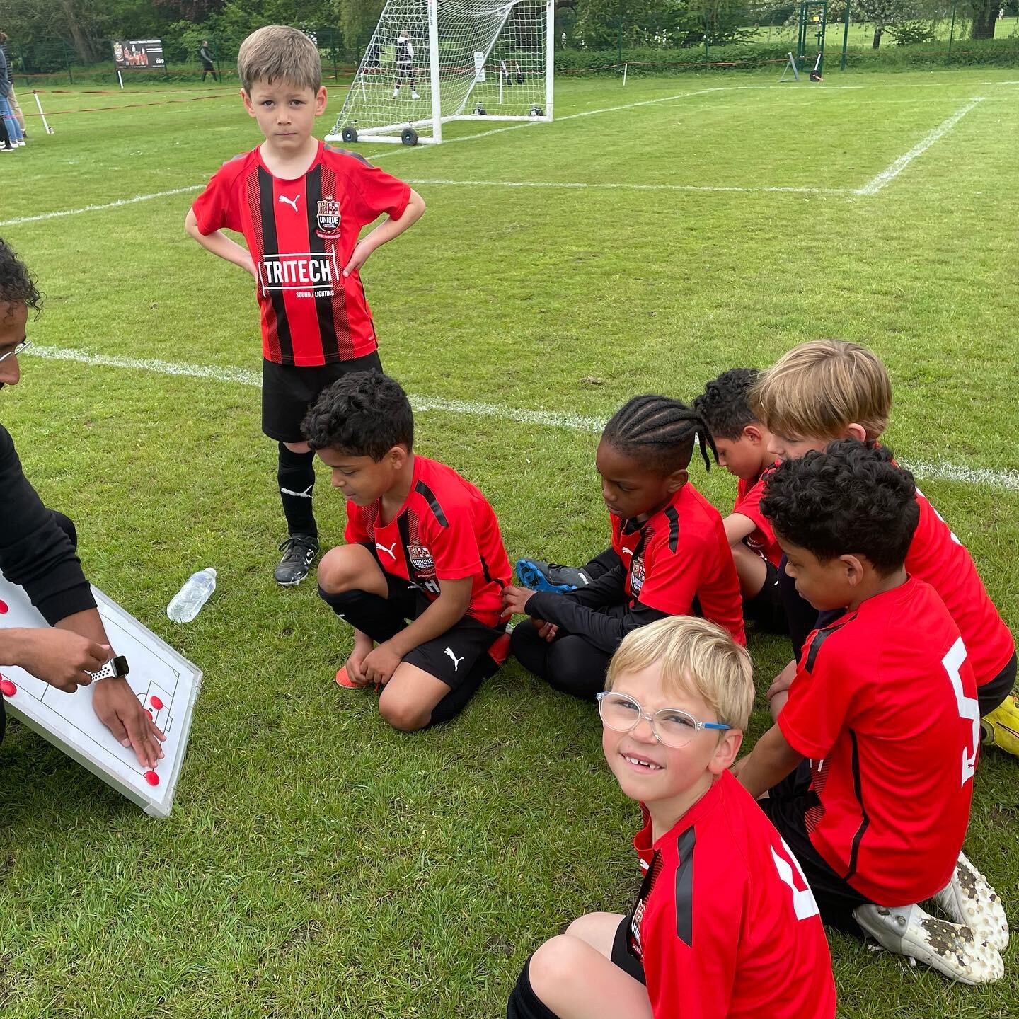 🏆🏆🏆
.
.
Good luck to these rascals in their U7 Cup Final this weekend 🟥⬛️
.
.
.
Enjoy boys ✍️🤩
.
.
#talent #youth #development #skill #futsal #talentid #southlondon #cupfinal #memories #fun #enjoy #unique #beunique