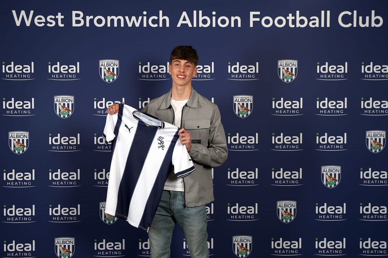 💥💥💥💥💥
.
.
SAM BEEDIE 🟥⬛️ 2 year professional scholar @wba in the 💼 
.
.
One of our favourite sons 💯
.
.
Sam has spent 6 1/2 years with us at Unique FA training on all of our programmes from Technical - Futsal - Elite + an ever present on our 