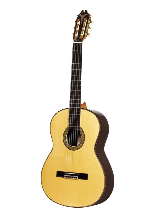 JHE-LUTHIER.jpg