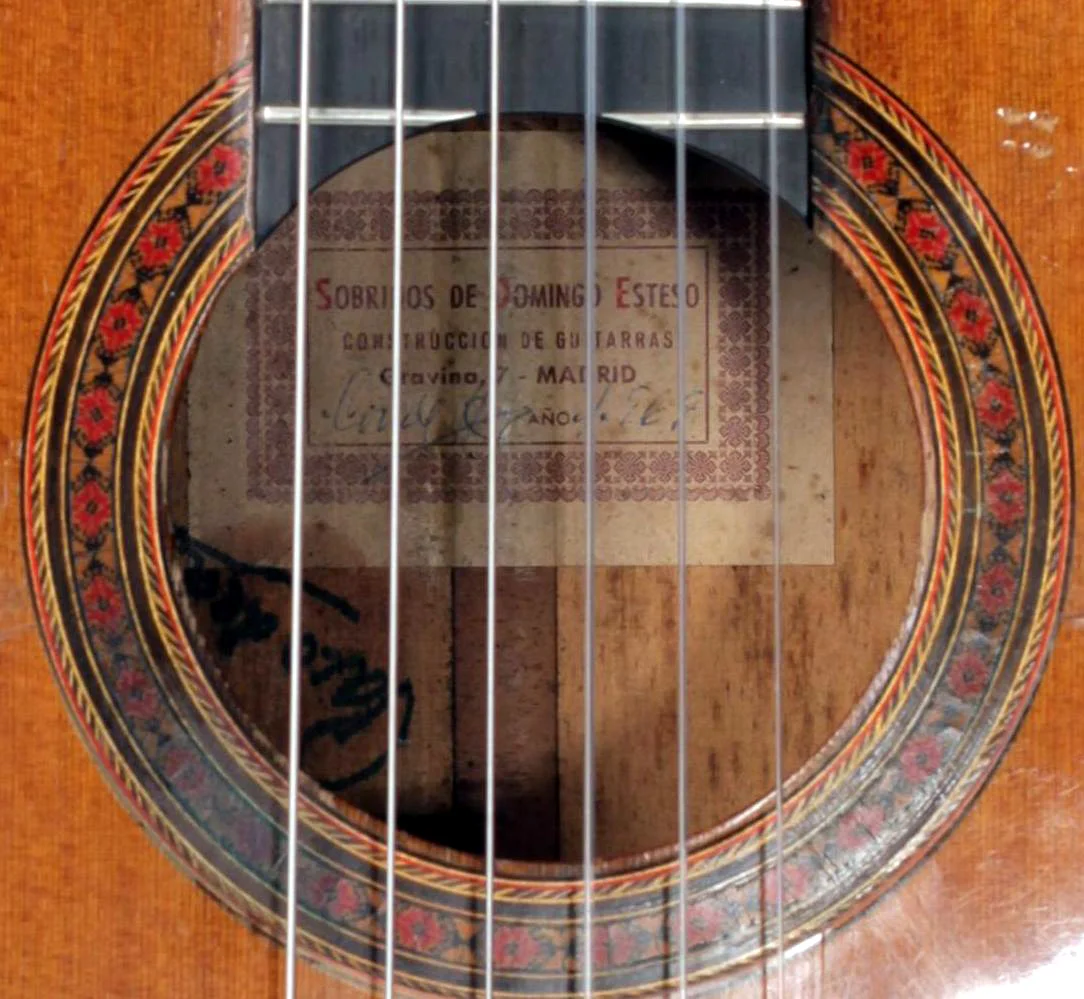 Paco de Lucia-Gravina Conde Hermanos Medialuna-label.jpg