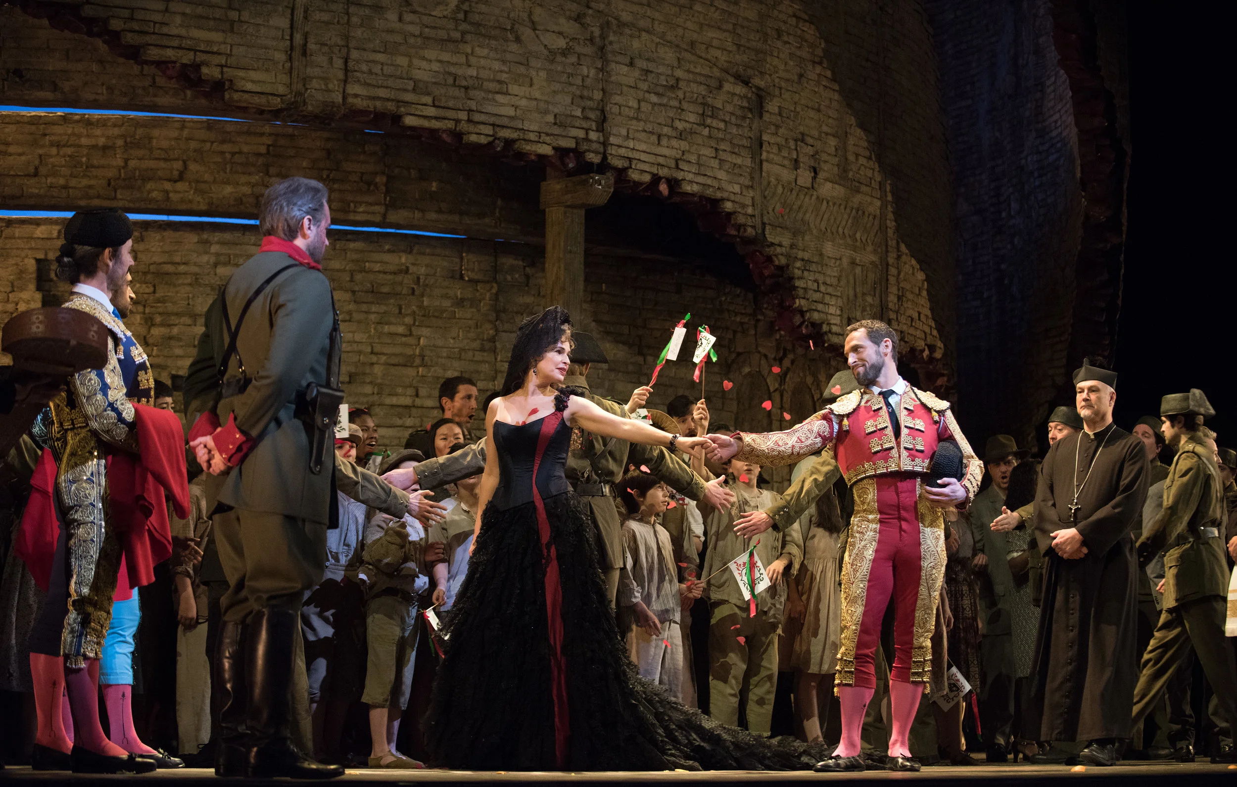 Sophie Koch in the title role and Kyle Ketelsen as Escamillo in Bizet’s Carmen . Photo by Karen Almond/ Metropolitan Opera.