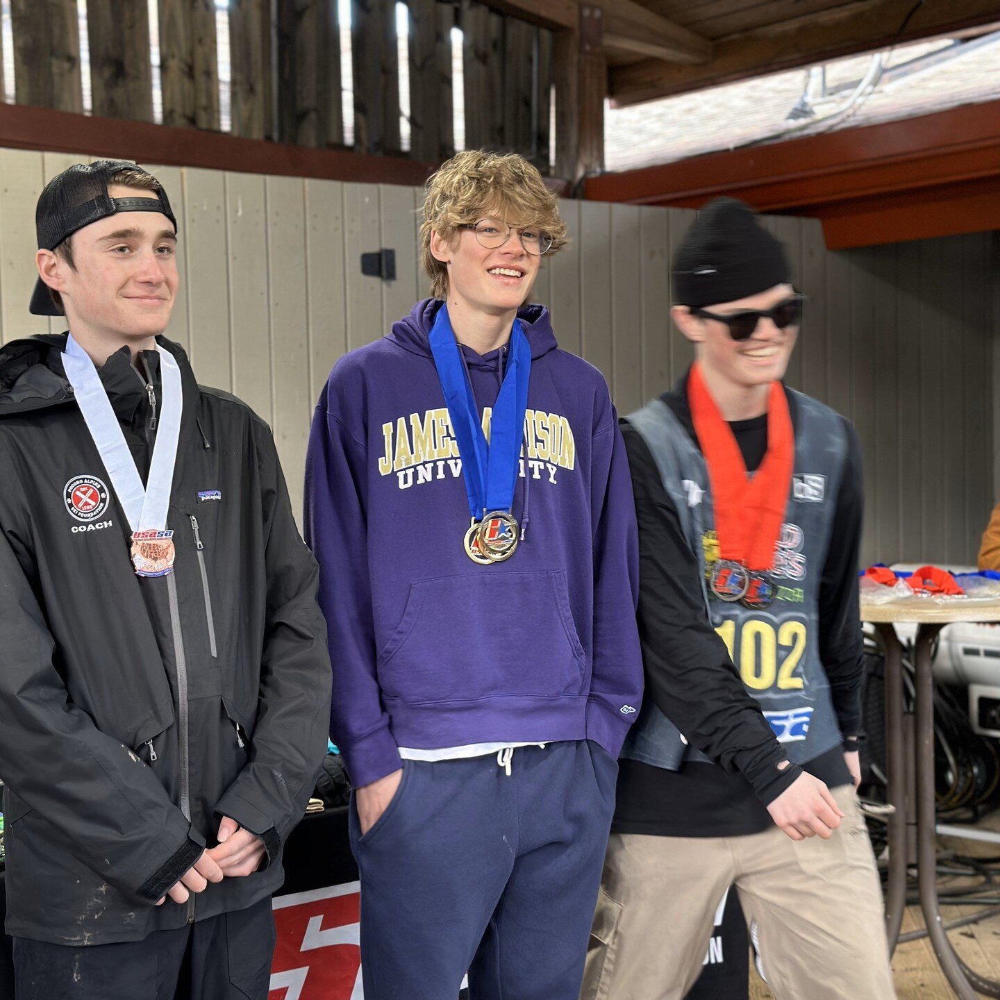 PASEF at USASA Slopestyle and Rail Jam 
Congratulations to: 
Elizabeth Ustinova (7-10 girls)- 1st
Victor Chimirev (7-10 boys) - 2nd
Collin Lagattuta (15-22 boys)- 2nd
Danial Damico (15-22 boys)- 3rd
🥇🥇🥇🏆🏆🏆🏂🏂🏂