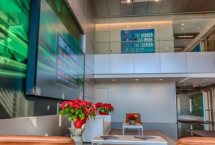 Lobby1.jpg