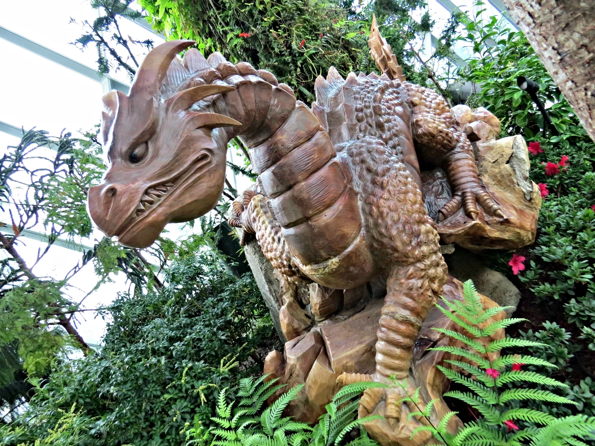 Another dragon sculpture