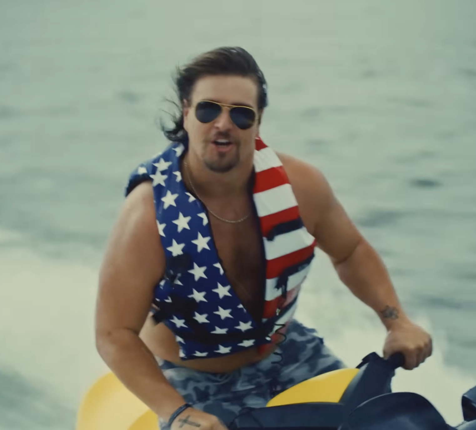 Gavin Adcock - "Wannabe" - Dir: Matthew Paskert