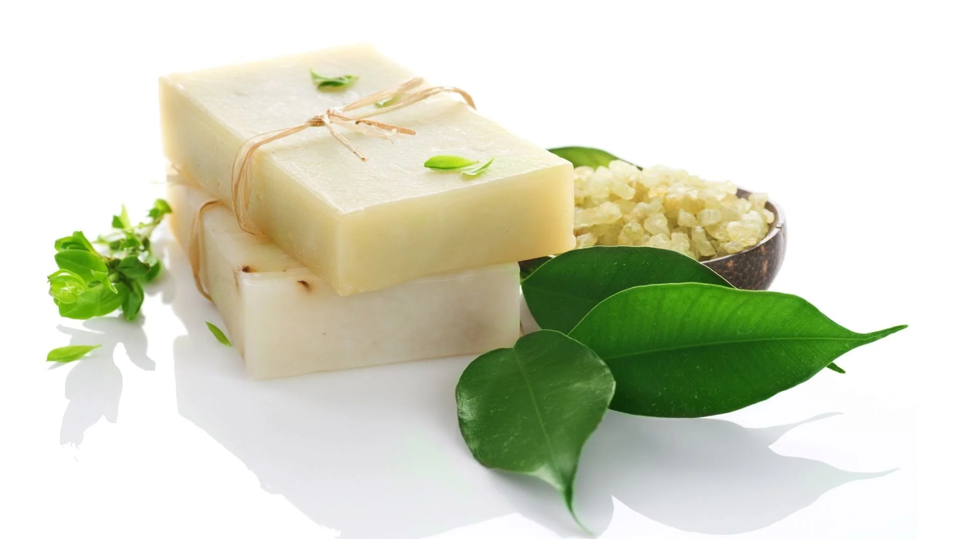 Handmade_Herbal_Spa_Soap.jpg
