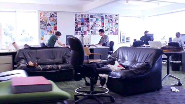ce0f1e29592949.55fa427b249c7.gif