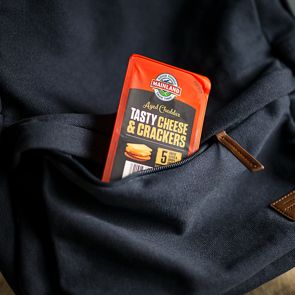 FNZ1160_Social_BackPack_Snack.png