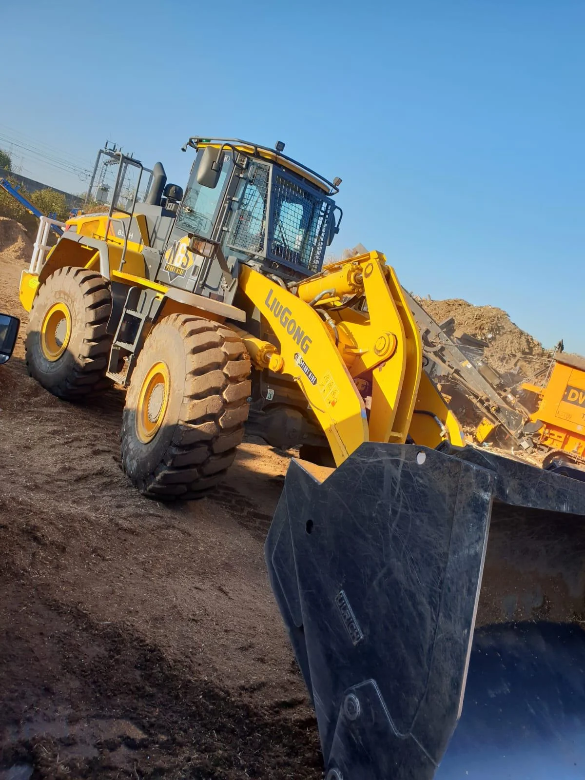 loading shovel hire suffolk