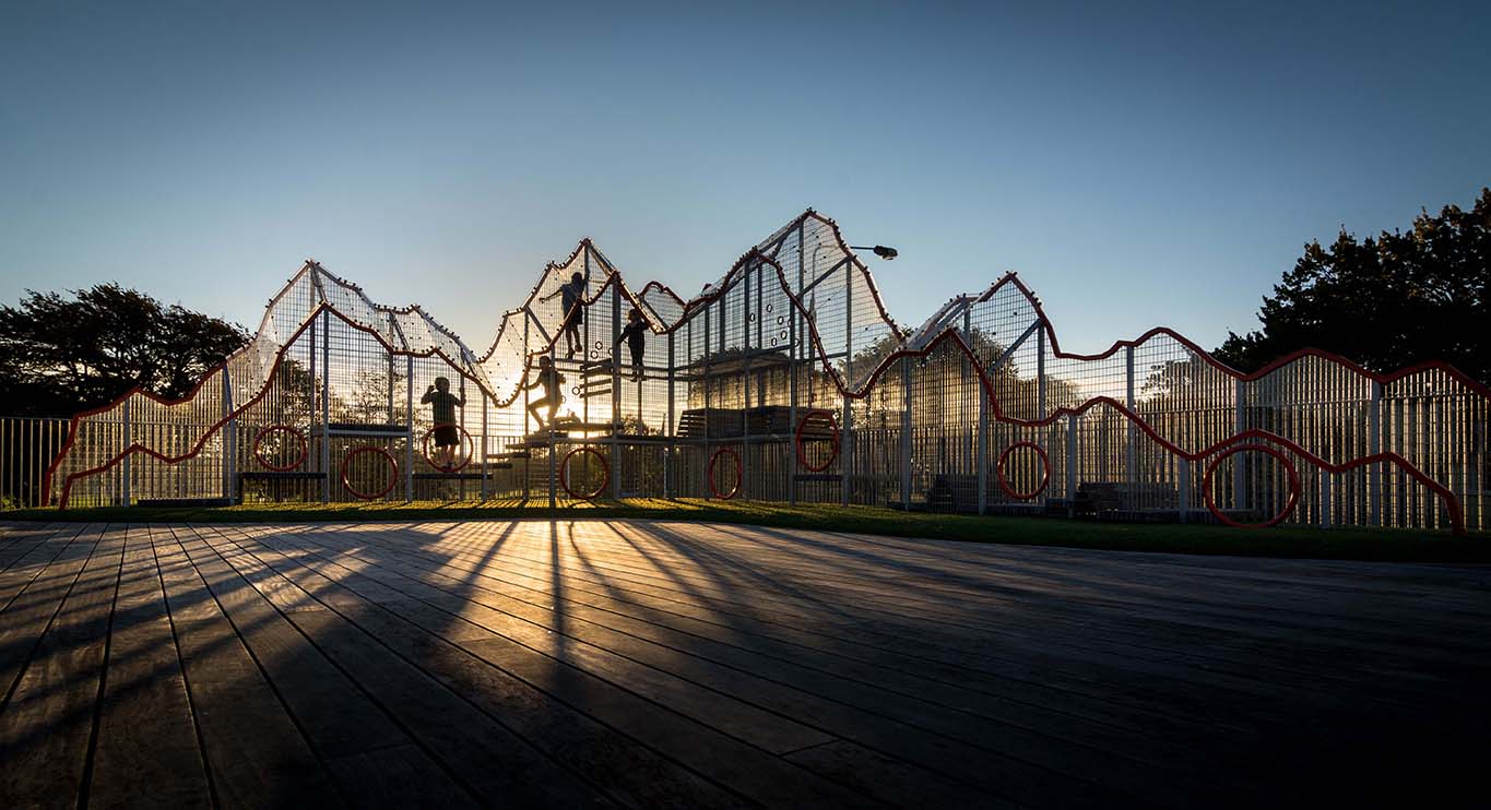 Pippin Wright-Stow_Cat.7_Sky Playground_01.jpg