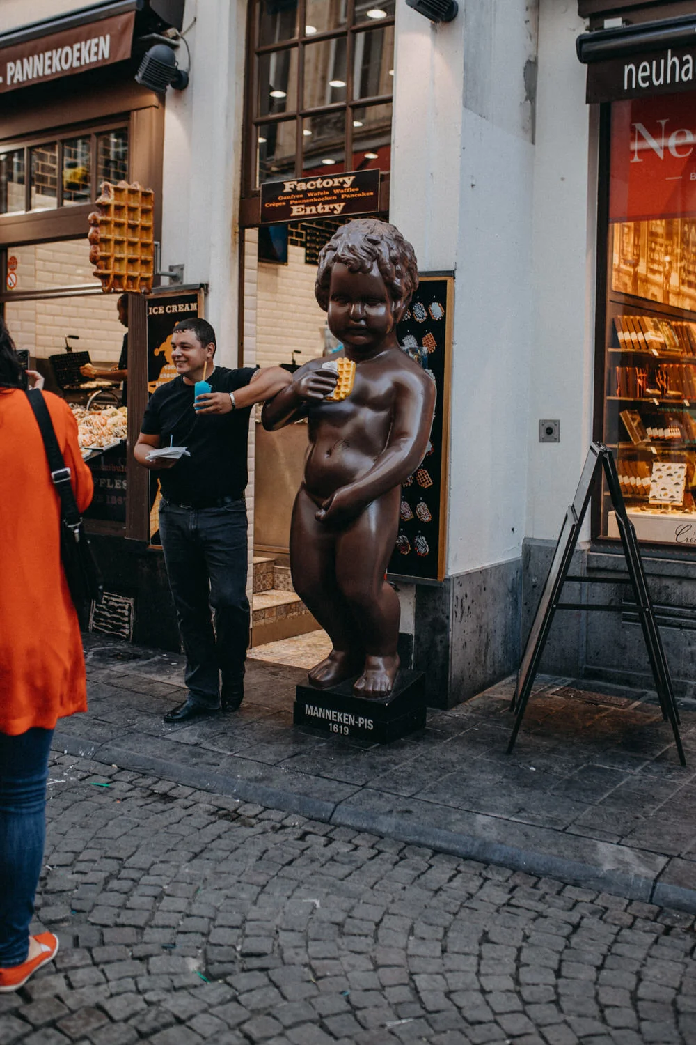 100_manneken_is_brussels_belgium.jpg