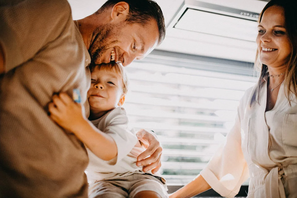 sesja rodzinna lifestyle 2 + 2 w nowoczesnych wnętrzach // opole