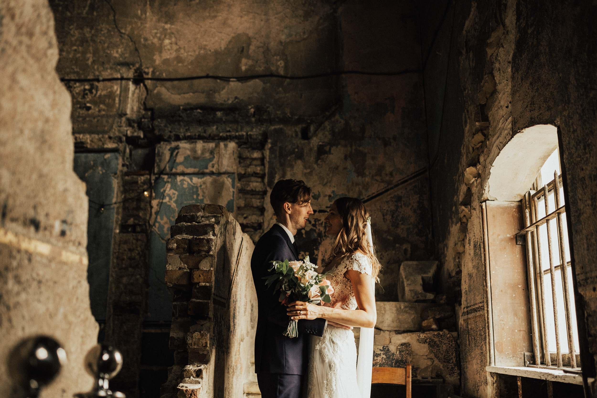 Laura-Benn-The-Asylum-London-The-Ace-Hotel-Wedding-Alternative-Darina-Stoda-Photography-357.jpg