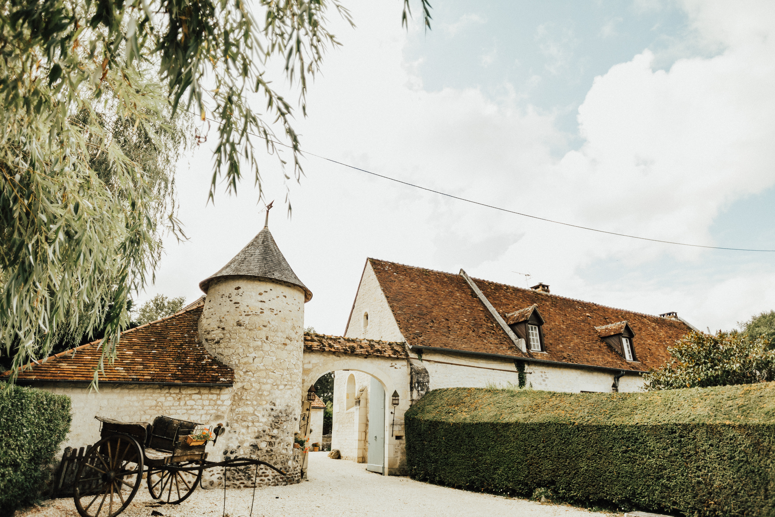 Amy-Zac-Destination-Wedding-France-Manoir-Foulquetiere-Darina-Stoda-Photography-3.jpg