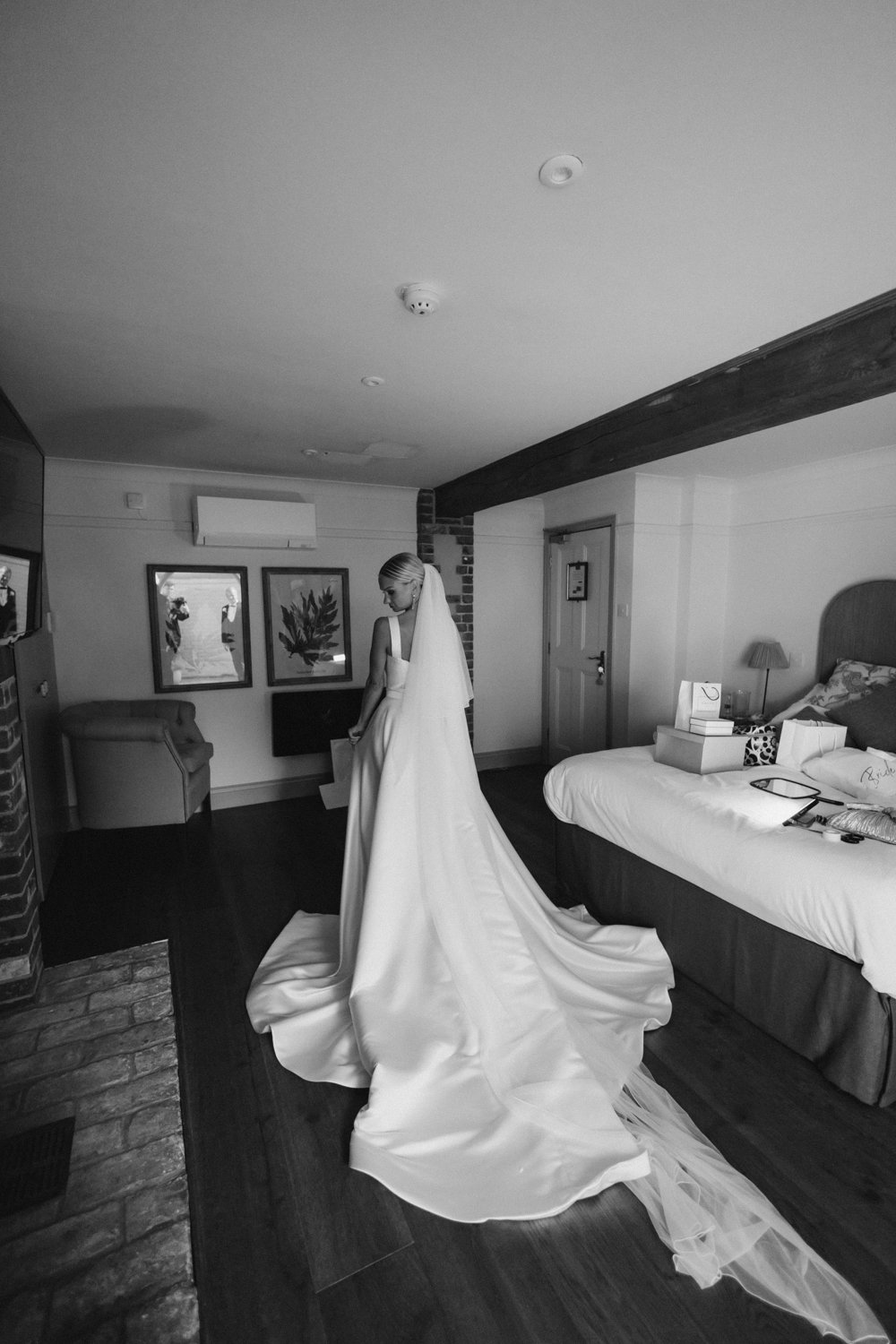 Bethany-Ali-Holkham-Hall-Wedding-Darina-Stoda-Photography-54.jpg