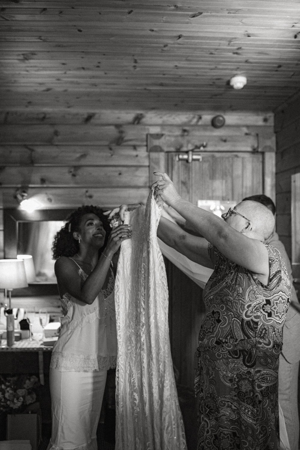 Ruth-Leanne-Chilli-Barn-Wedding-Darina-Stoda-Photography-15.jpg