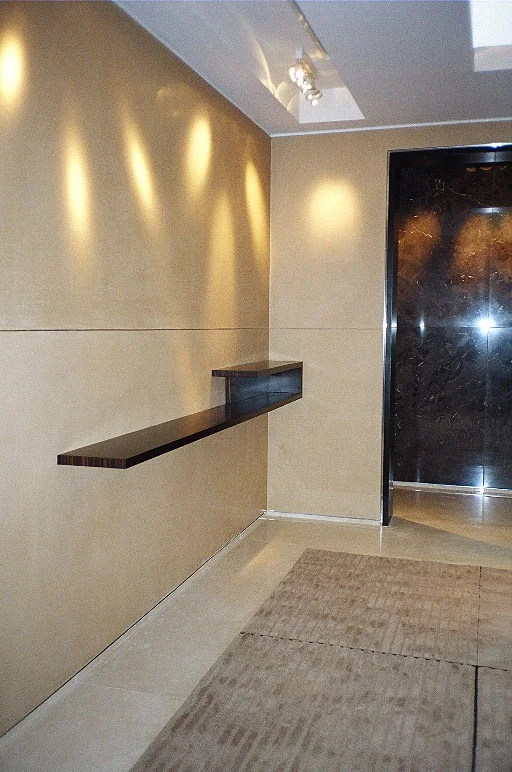 01 050 corridor.jpg