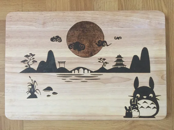 Frodo in Wonderland maker of curious things, like chopping boards with Japanese & popular culture images burnt into them. Available via Etsy