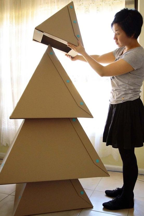 30 Creative Christmas Tree Decorating Ideas - via Styletic