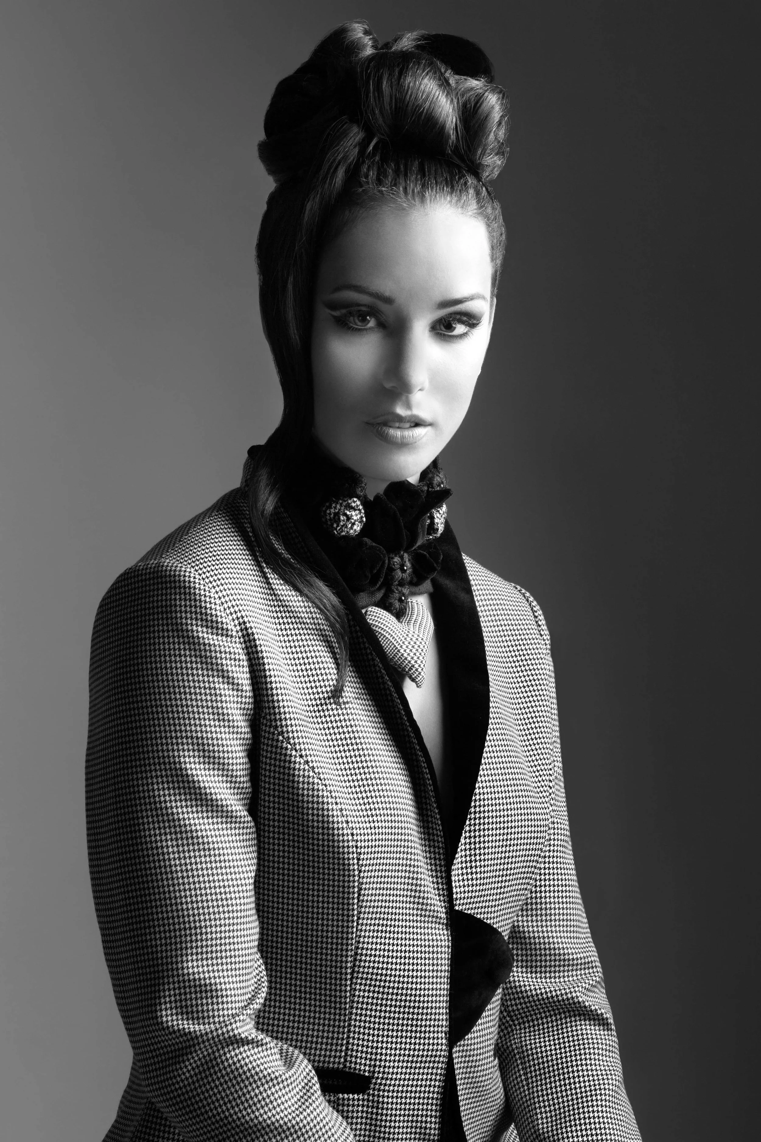 Photo Pascal Frey | Fashion Gabriela Frey | Model Anja Zeidler | Make up & Hair Jarmila Kovacovsky